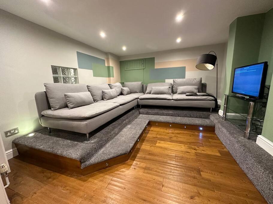 Stunning 5 Bed House In Chapel Allerton, Sleeps 9 Leeds (West Yorkshire) Exterior foto